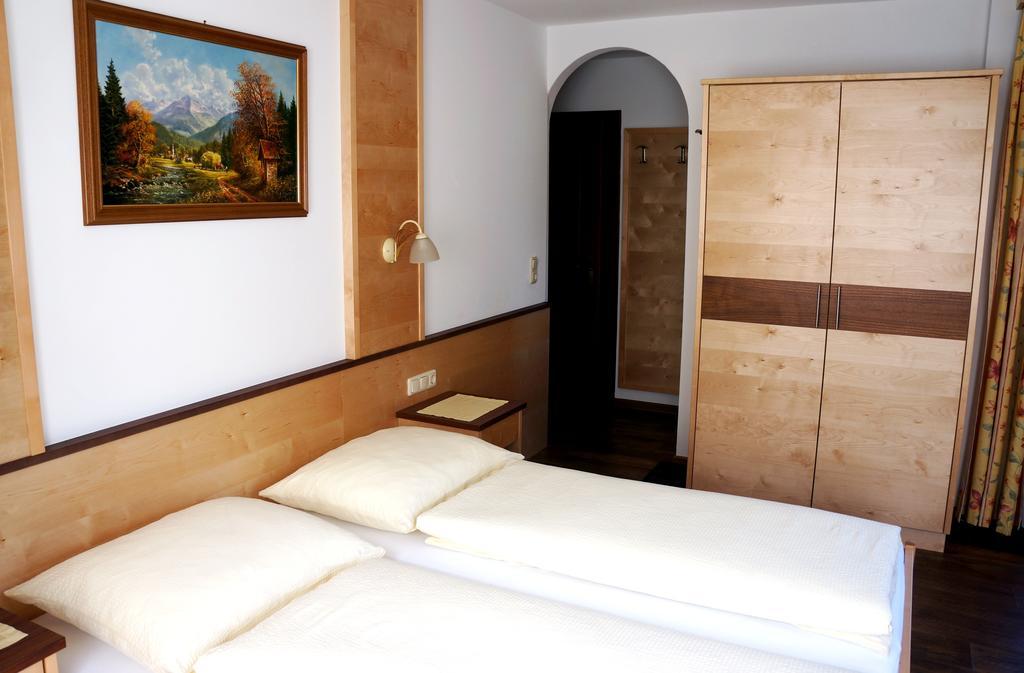 Apartmán Roasnerhof Finkenberg Pokoj fotografie