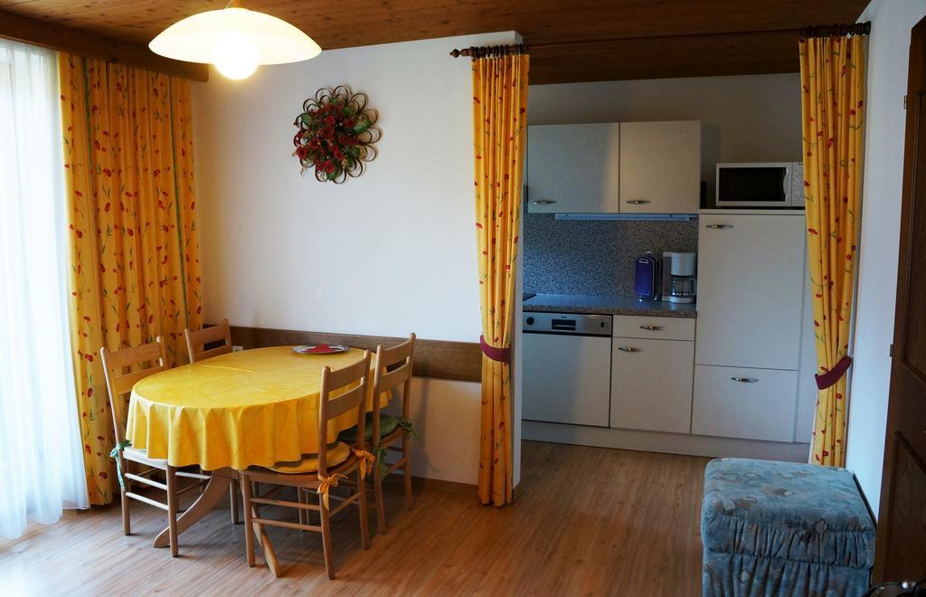 Apartmán Roasnerhof Finkenberg Pokoj fotografie